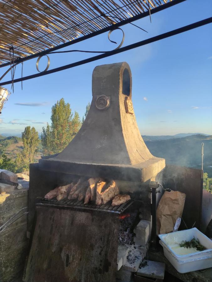 הוילה פייטרלונגה Agriturismo Borgo San Benedetto מראה חיצוני תמונה