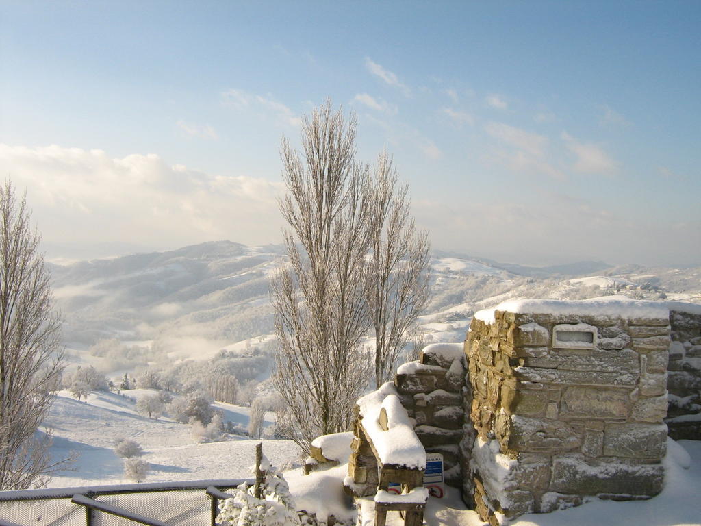 הוילה פייטרלונגה Agriturismo Borgo San Benedetto מראה חיצוני תמונה