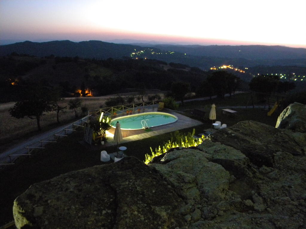הוילה פייטרלונגה Agriturismo Borgo San Benedetto מראה חיצוני תמונה