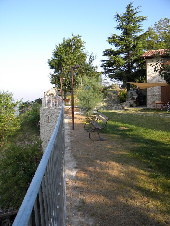 הוילה פייטרלונגה Agriturismo Borgo San Benedetto מראה חיצוני תמונה