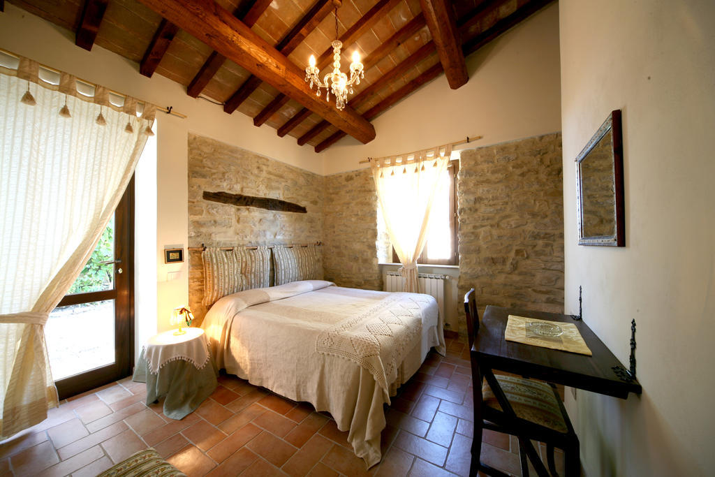 הוילה פייטרלונגה Agriturismo Borgo San Benedetto חדר תמונה